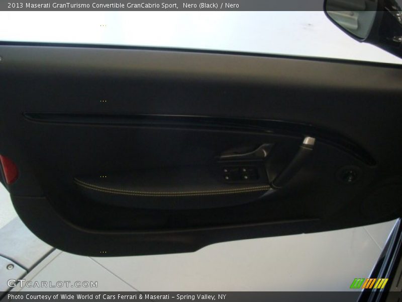 Nero (Black) / Nero 2013 Maserati GranTurismo Convertible GranCabrio Sport