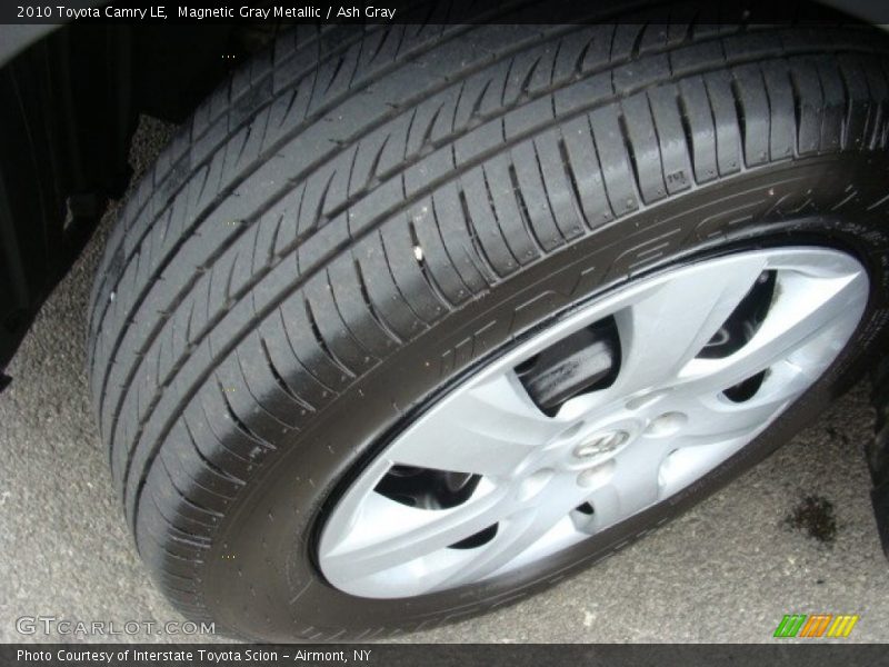 Magnetic Gray Metallic / Ash Gray 2010 Toyota Camry LE