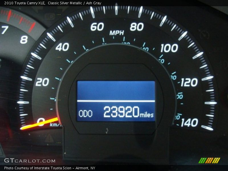 Classic Silver Metallic / Ash Gray 2010 Toyota Camry XLE