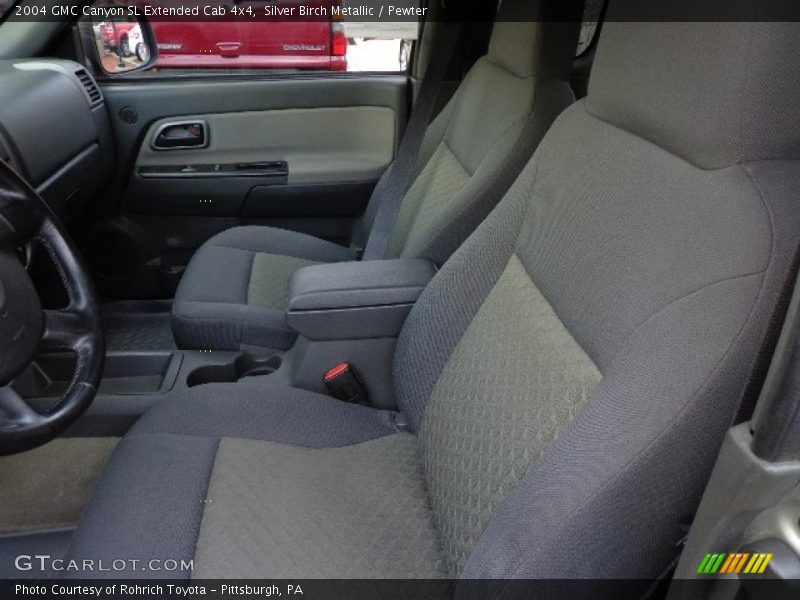 Front Seat of 2004 Canyon SL Extended Cab 4x4