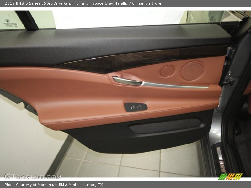 Space Gray Metallic / Cinnamon Brown 2013 BMW 5 Series 550i xDrive Gran Turismo
