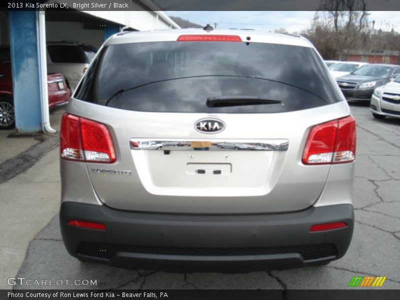Bright Silver / Black 2013 Kia Sorento LX