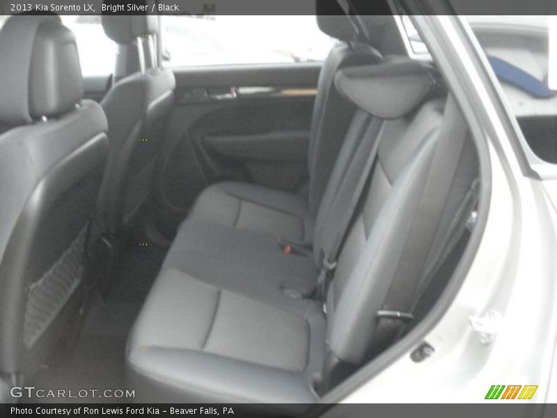 Bright Silver / Black 2013 Kia Sorento LX