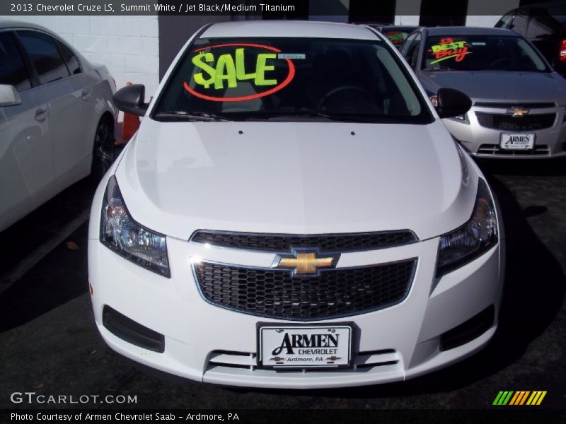 Summit White / Jet Black/Medium Titanium 2013 Chevrolet Cruze LS