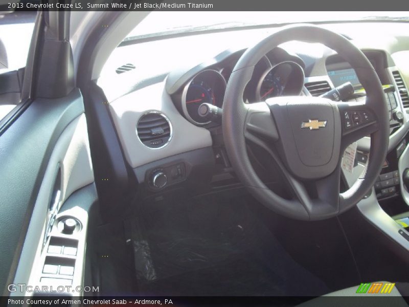 Summit White / Jet Black/Medium Titanium 2013 Chevrolet Cruze LS