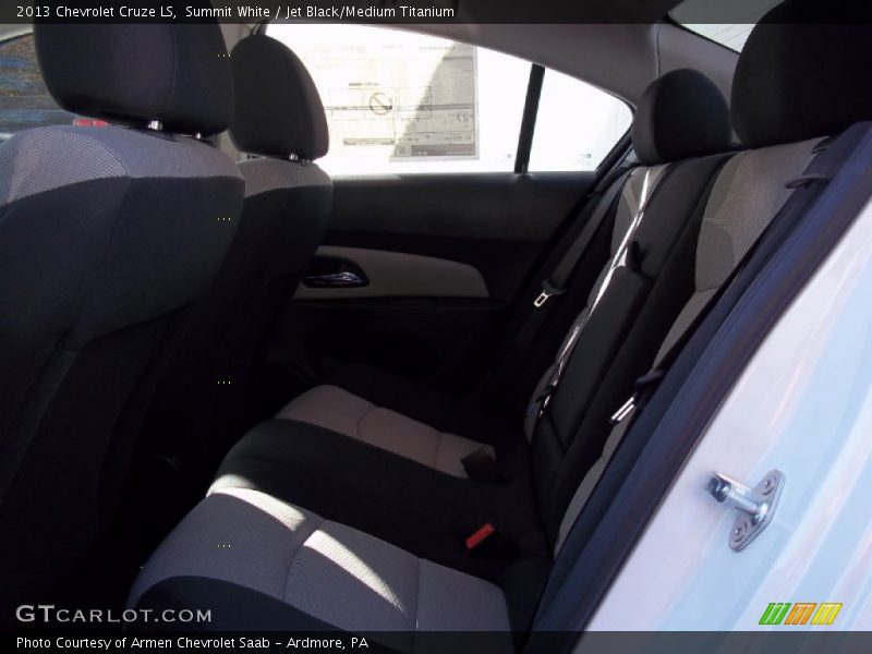 Summit White / Jet Black/Medium Titanium 2013 Chevrolet Cruze LS