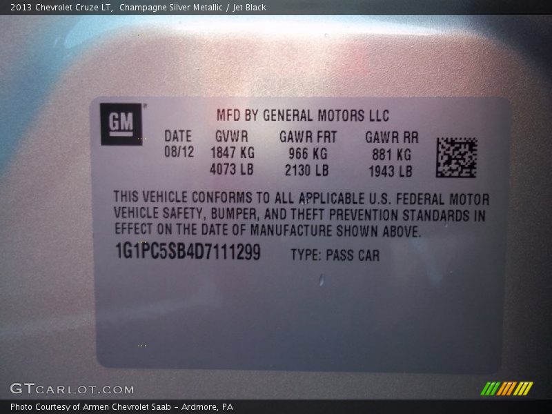 Champagne Silver Metallic / Jet Black 2013 Chevrolet Cruze LT