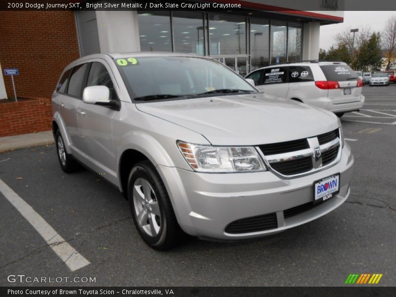 Bright Silver Metallic / Dark Slate Gray/Light Graystone 2009 Dodge Journey SXT