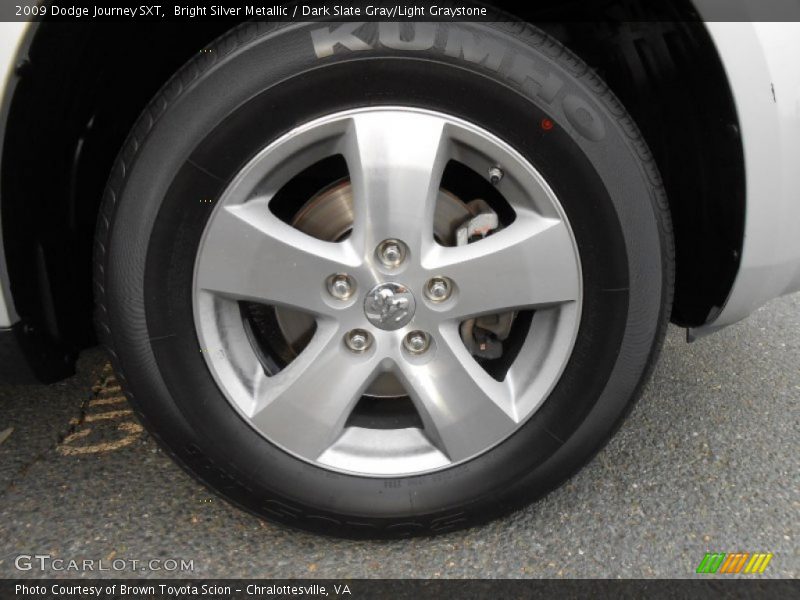 Bright Silver Metallic / Dark Slate Gray/Light Graystone 2009 Dodge Journey SXT