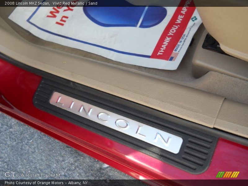 Vivid Red Metallic / Sand 2008 Lincoln MKZ Sedan