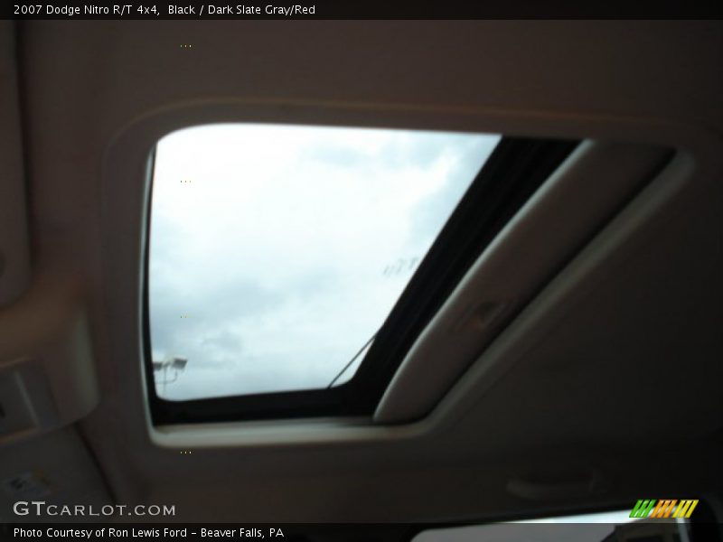 Black / Dark Slate Gray/Red 2007 Dodge Nitro R/T 4x4