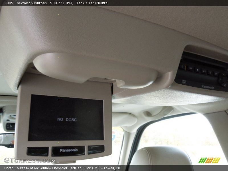 Black / Tan/Neutral 2005 Chevrolet Suburban 1500 Z71 4x4