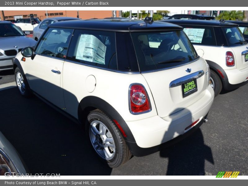 Pepper White / Carbon Black 2013 Mini Cooper Hardtop