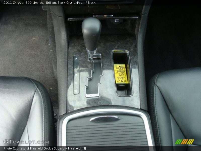 Brilliant Black Crystal Pearl / Black 2011 Chrysler 300 Limited