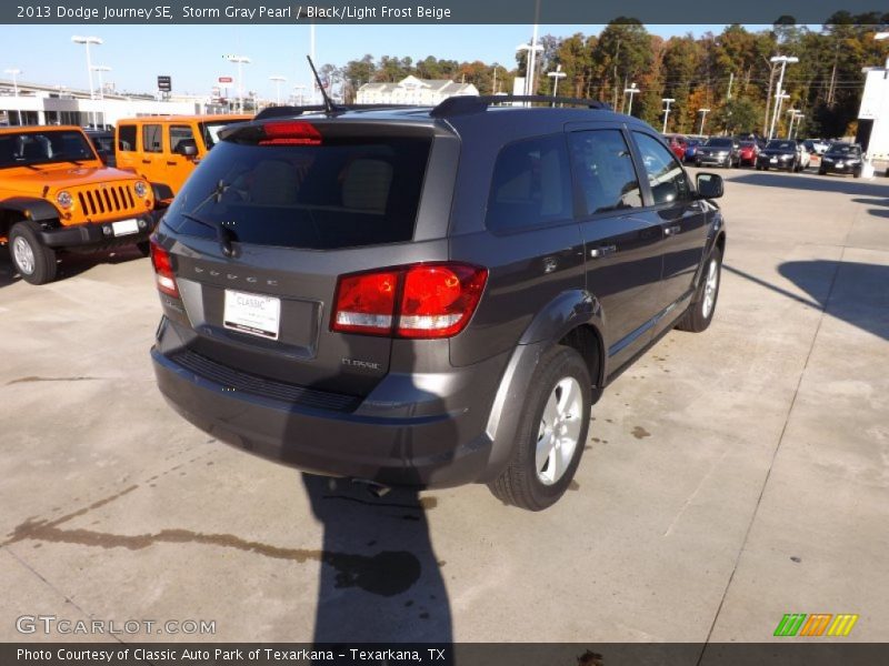 Storm Gray Pearl / Black/Light Frost Beige 2013 Dodge Journey SE