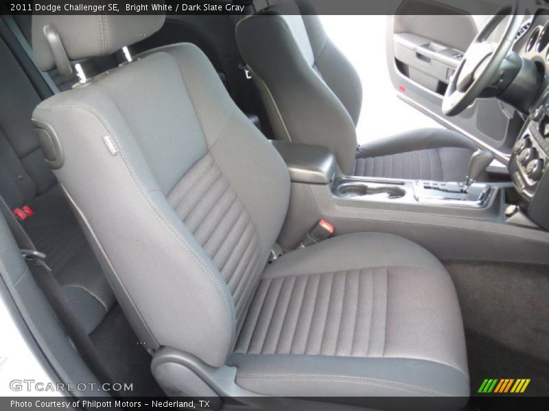 Bright White / Dark Slate Gray 2011 Dodge Challenger SE