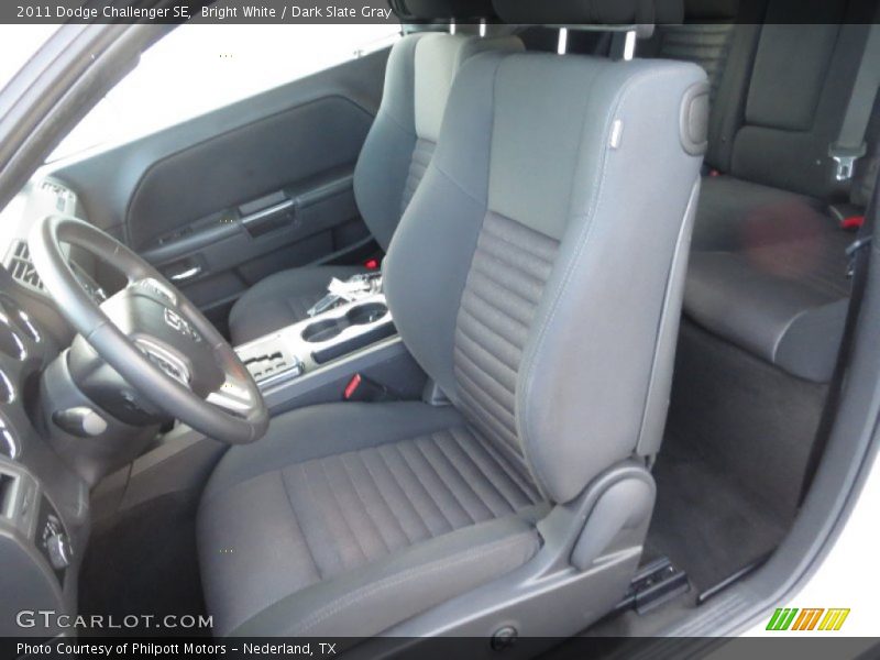 Bright White / Dark Slate Gray 2011 Dodge Challenger SE