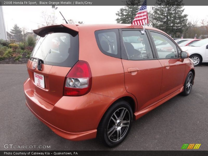 Blaze Orange Metallic / Black/Grey 2008 Honda Fit Sport