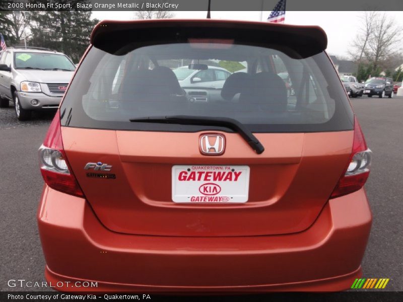 Blaze Orange Metallic / Black/Grey 2008 Honda Fit Sport