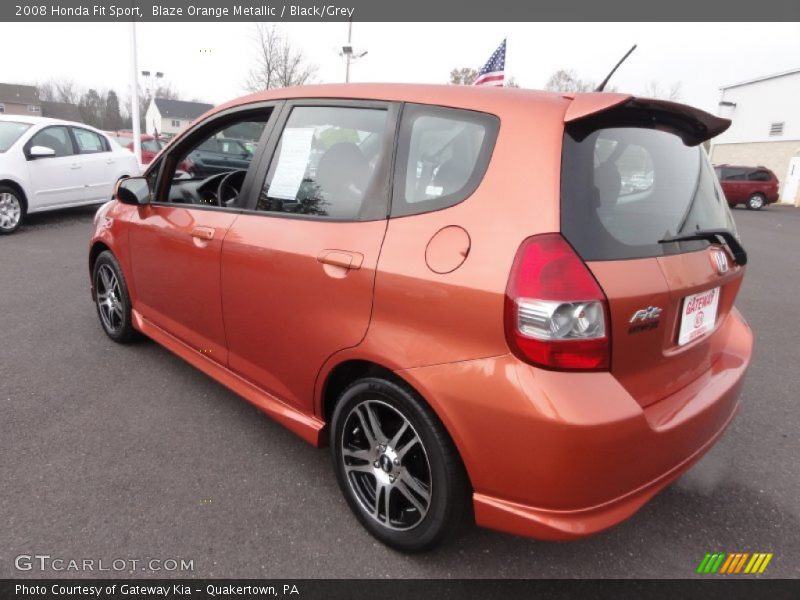 Blaze Orange Metallic / Black/Grey 2008 Honda Fit Sport