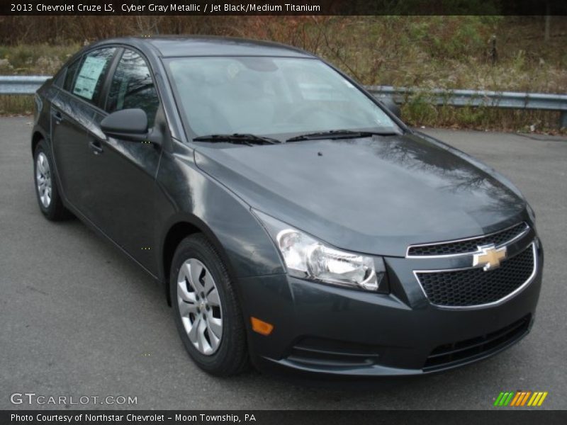 Cyber Gray Metallic / Jet Black/Medium Titanium 2013 Chevrolet Cruze LS