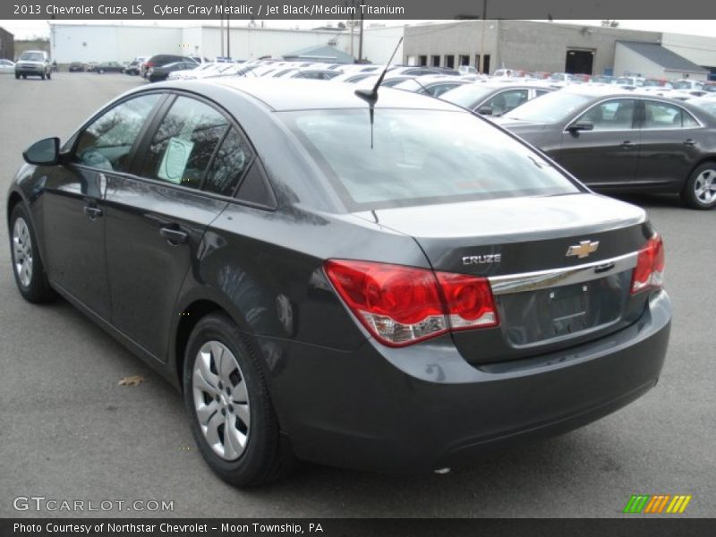 Cyber Gray Metallic / Jet Black/Medium Titanium 2013 Chevrolet Cruze LS