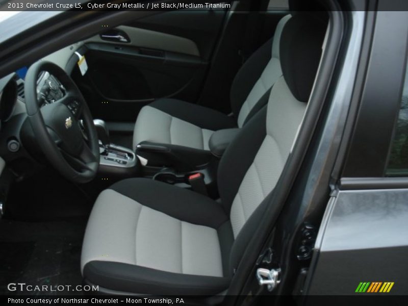 Cyber Gray Metallic / Jet Black/Medium Titanium 2013 Chevrolet Cruze LS
