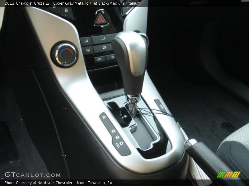 Cyber Gray Metallic / Jet Black/Medium Titanium 2013 Chevrolet Cruze LS