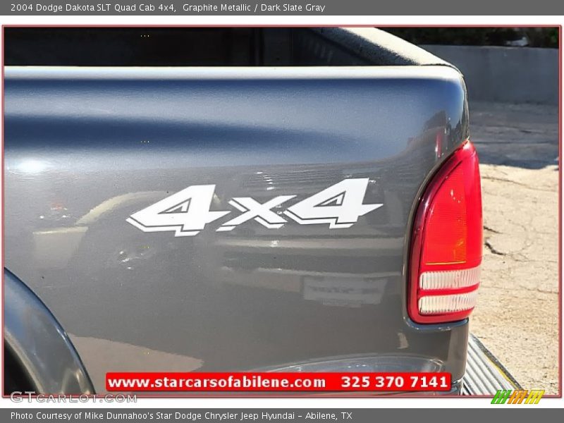 Graphite Metallic / Dark Slate Gray 2004 Dodge Dakota SLT Quad Cab 4x4