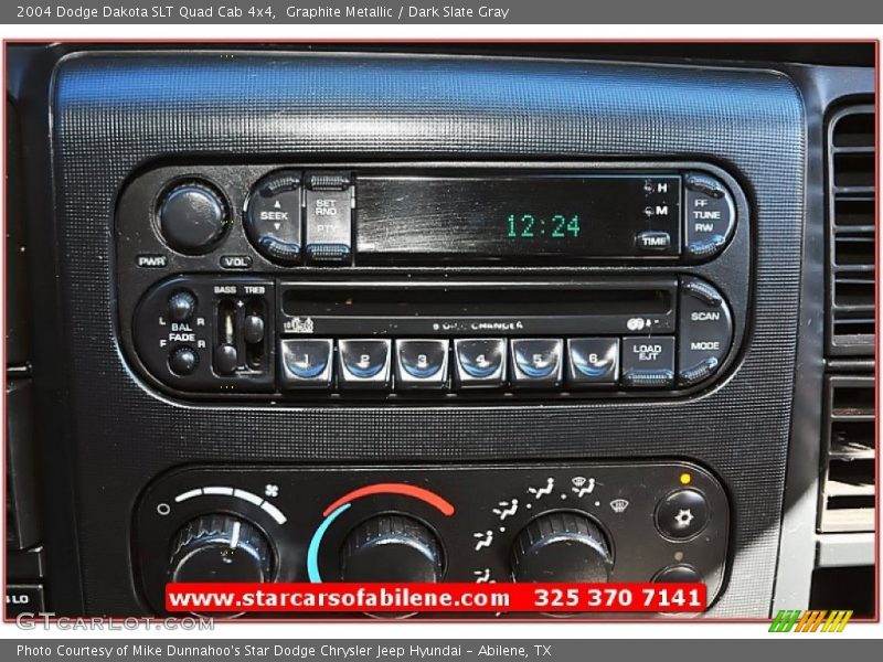 Graphite Metallic / Dark Slate Gray 2004 Dodge Dakota SLT Quad Cab 4x4