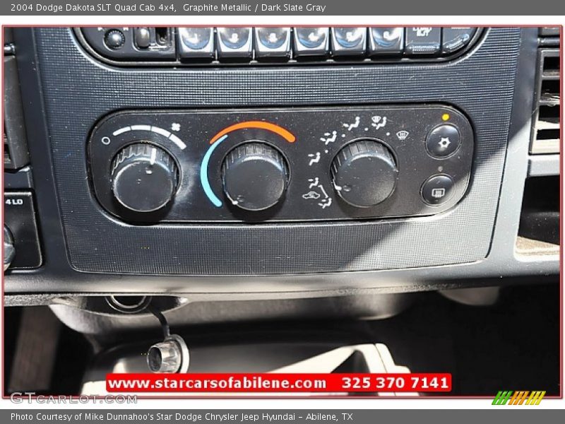 Graphite Metallic / Dark Slate Gray 2004 Dodge Dakota SLT Quad Cab 4x4