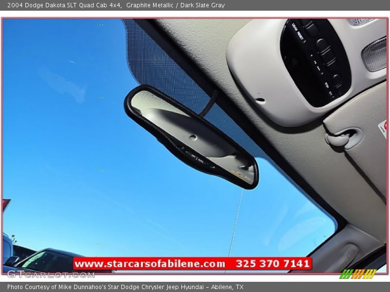 Graphite Metallic / Dark Slate Gray 2004 Dodge Dakota SLT Quad Cab 4x4