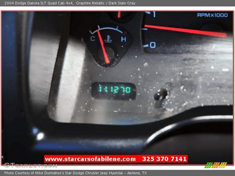 Graphite Metallic / Dark Slate Gray 2004 Dodge Dakota SLT Quad Cab 4x4