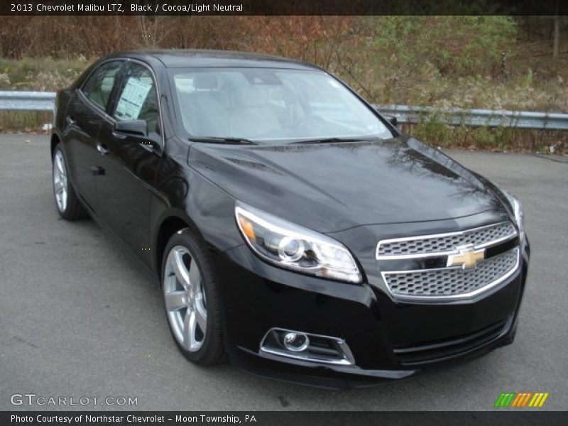 Front 3/4 View of 2013 Malibu LTZ