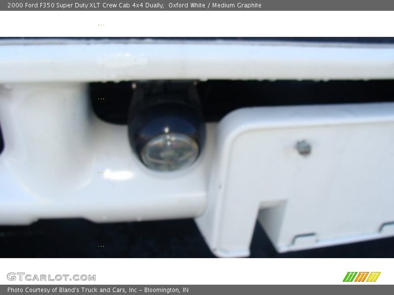 Oxford White / Medium Graphite 2000 Ford F350 Super Duty XLT Crew Cab 4x4 Dually