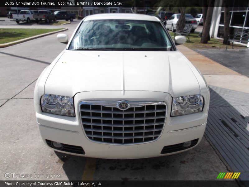 Cool Vanilla White / Dark Slate Gray 2009 Chrysler 300 Touring