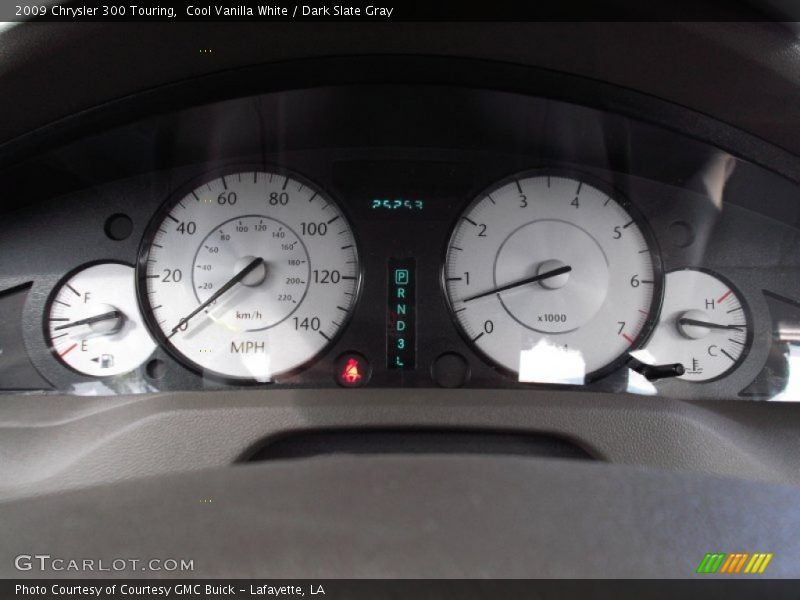 Cool Vanilla White / Dark Slate Gray 2009 Chrysler 300 Touring