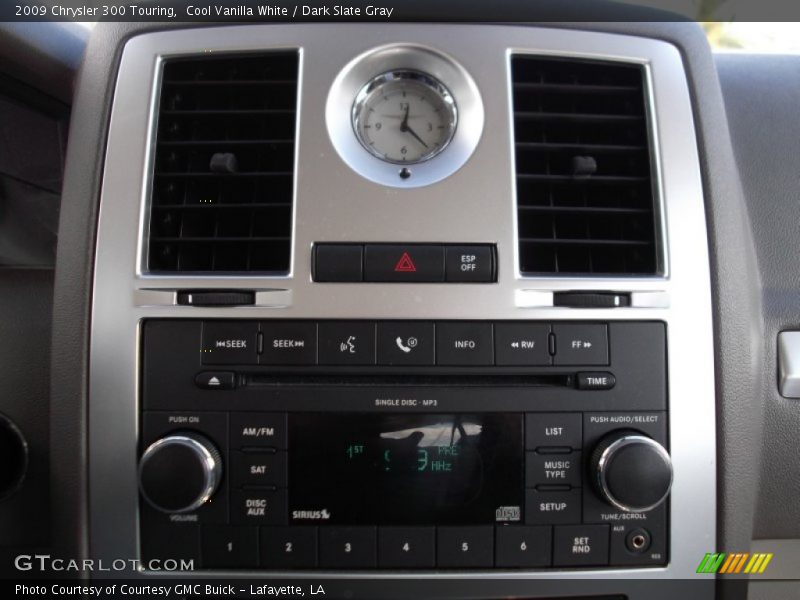 Cool Vanilla White / Dark Slate Gray 2009 Chrysler 300 Touring