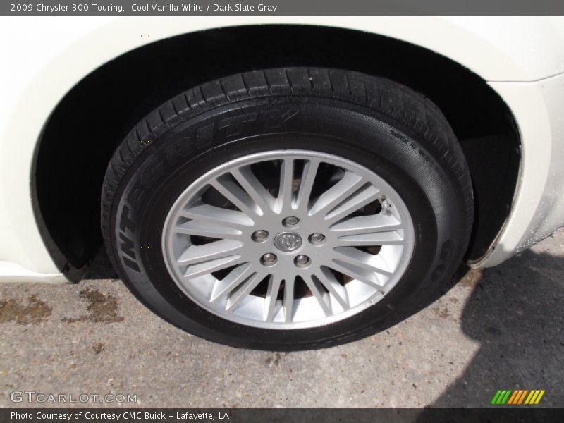 Cool Vanilla White / Dark Slate Gray 2009 Chrysler 300 Touring
