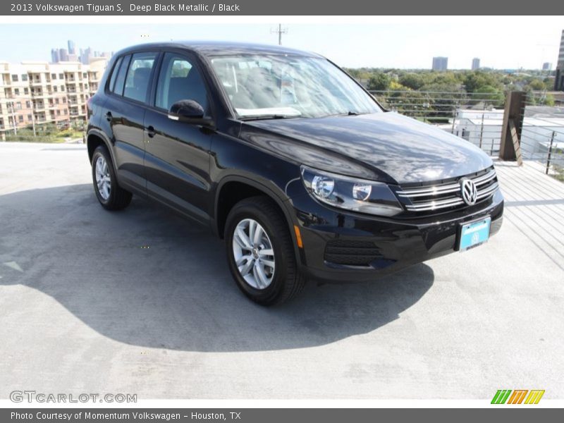 Deep Black Metallic / Black 2013 Volkswagen Tiguan S