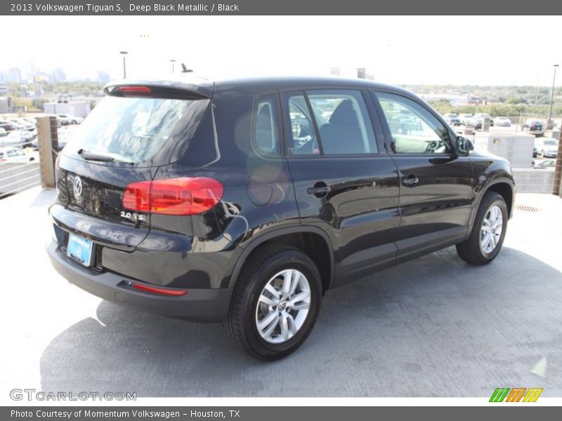 Deep Black Metallic / Black 2013 Volkswagen Tiguan S