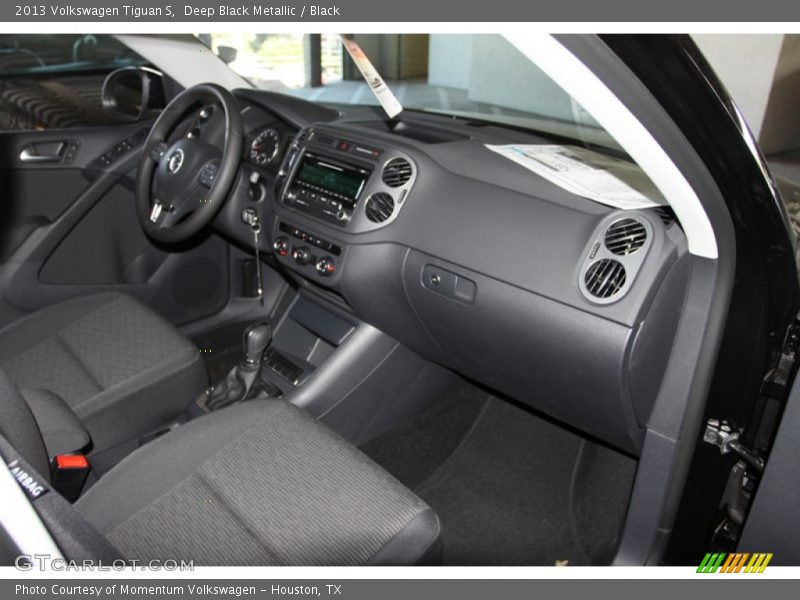 Deep Black Metallic / Black 2013 Volkswagen Tiguan S