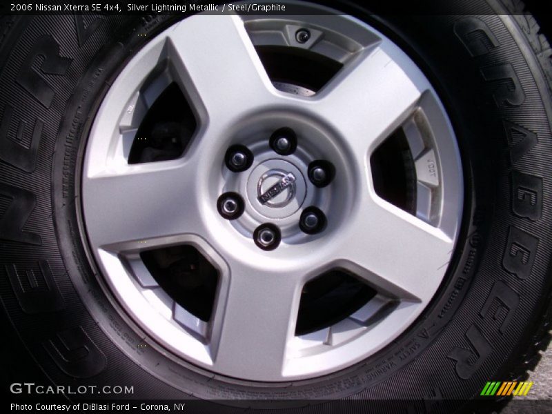 Silver Lightning Metallic / Steel/Graphite 2006 Nissan Xterra SE 4x4