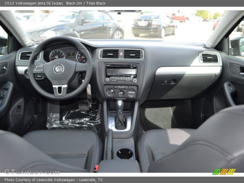 Black Uni / Titan Black 2013 Volkswagen Jetta SE Sedan