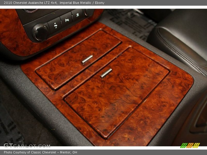 Imperial Blue Metallic / Ebony 2010 Chevrolet Avalanche LTZ 4x4