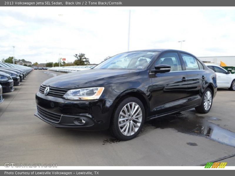Black Uni / 2 Tone Black/Cornsilk 2013 Volkswagen Jetta SEL Sedan