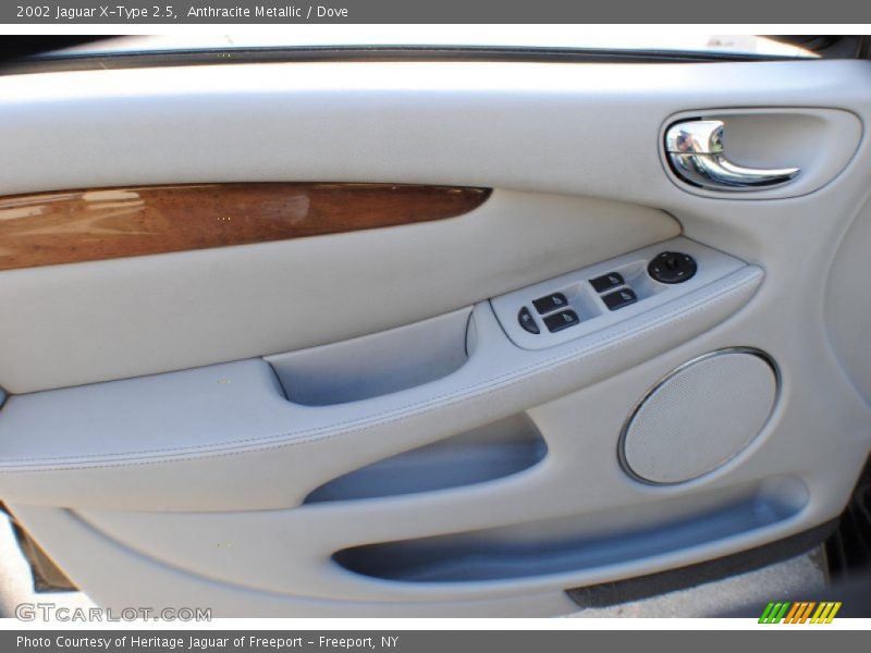 Anthracite Metallic / Dove 2002 Jaguar X-Type 2.5
