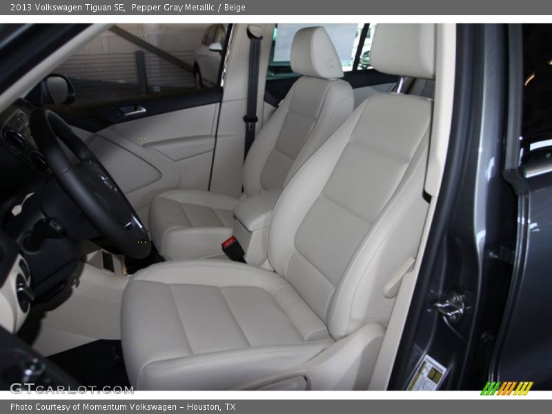 Pepper Gray Metallic / Beige 2013 Volkswagen Tiguan SE