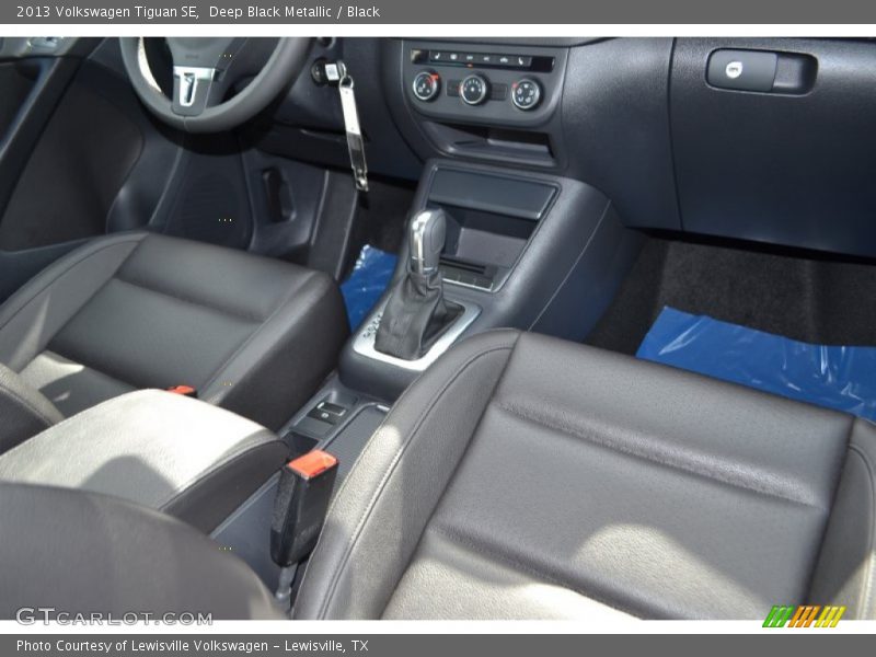 Deep Black Metallic / Black 2013 Volkswagen Tiguan SE