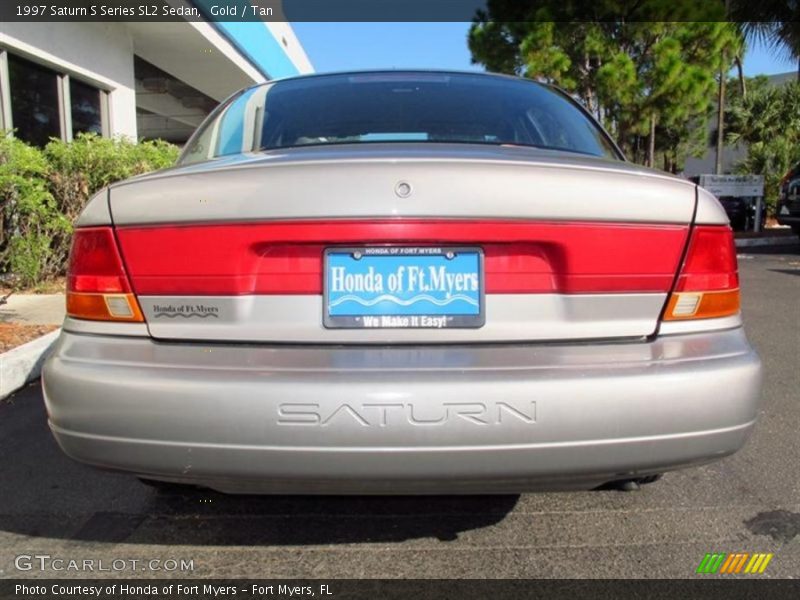 Gold / Tan 1997 Saturn S Series SL2 Sedan